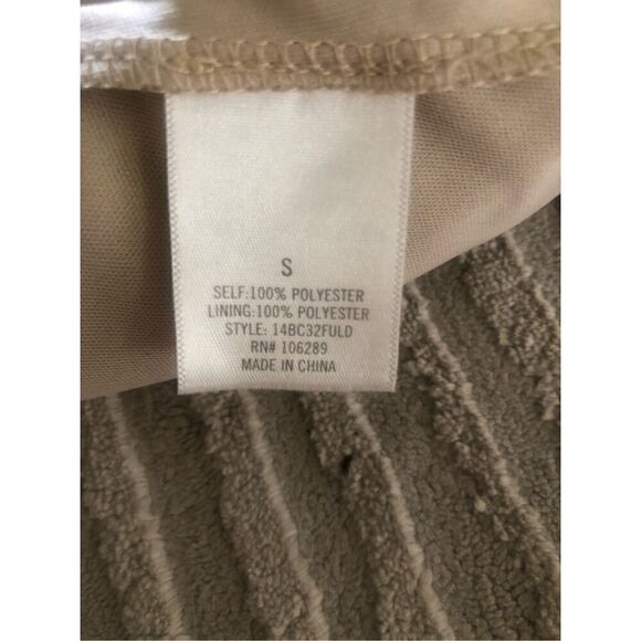 Alya Ruffle Mini Skirt Dot Print Size S - Picture 8 of 8